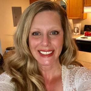 Meet your Posher, Elaina